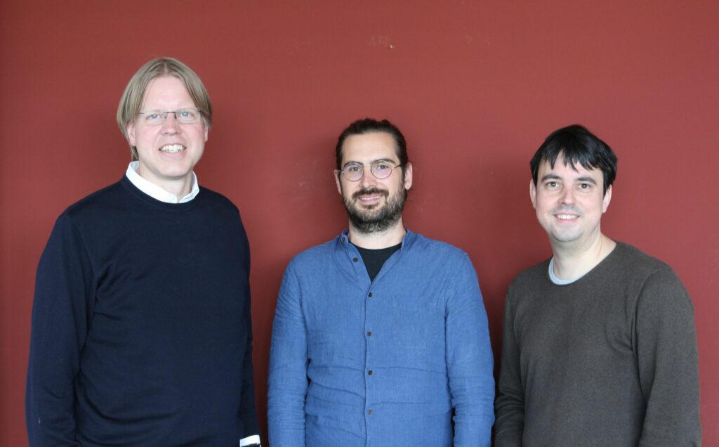 Foto mit Prof. A. Baars, D. Matz und dem Gastwissenschafltler aus Frankreich Prof. Dr. Adrien Baldit